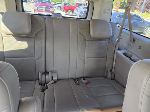 Used 2016 Chevrolet Suburban LTZ image 12