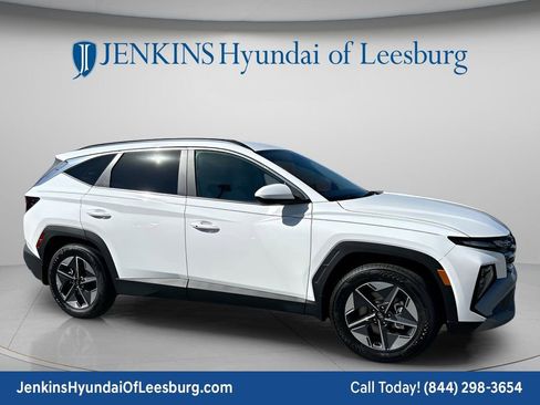 New 2026 Hyundai Tucson SEL FWD image 2