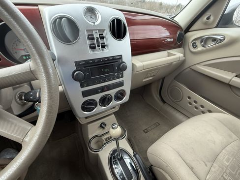 Used 2008 Chrysler PT Cruiser image 17