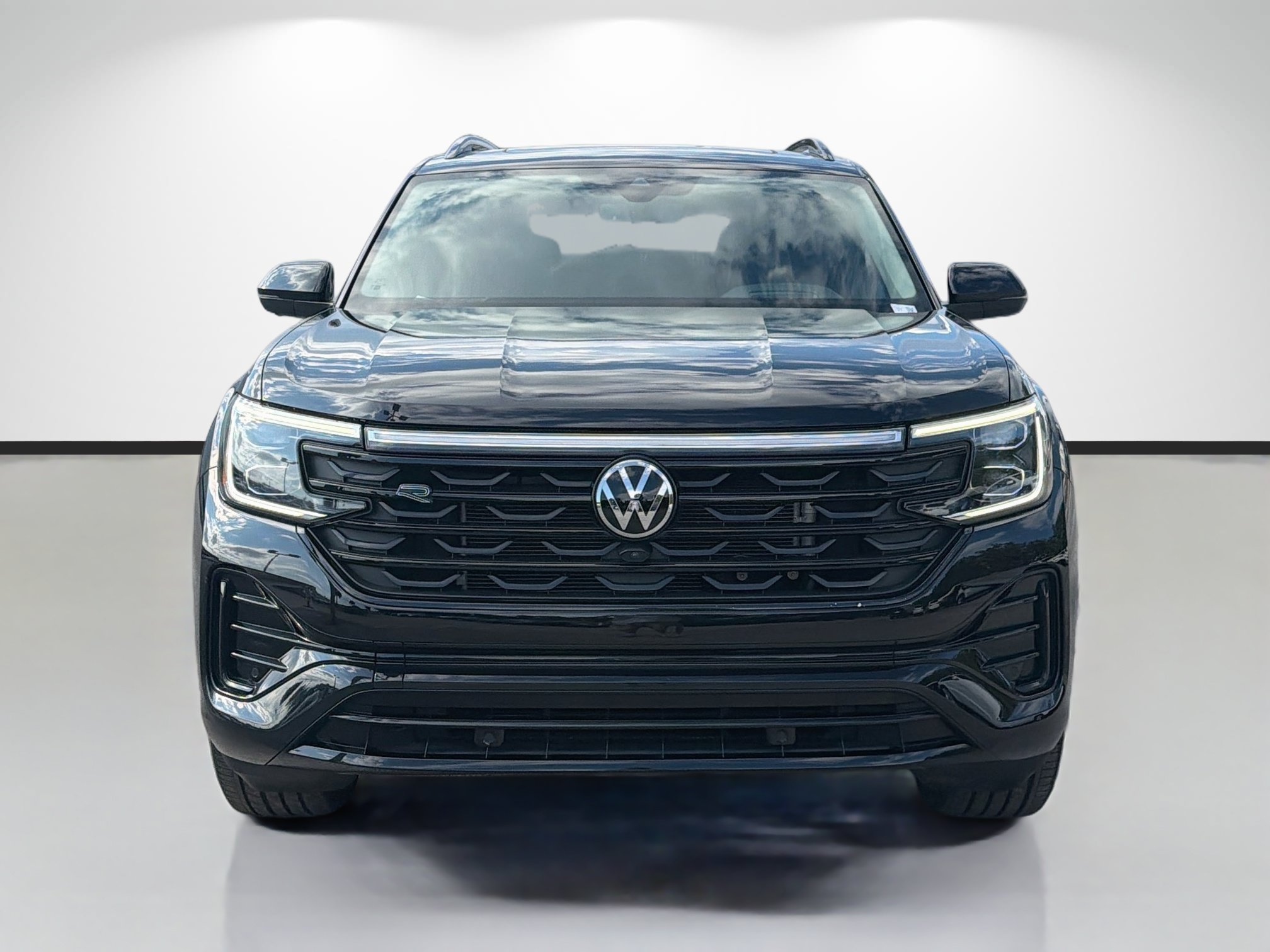 Used 2024 Volkswagen Atlas SEL Premium R-Line AWD/4WD image 8