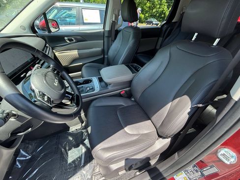 Used 2026 Kia Carnival FWD image 34
