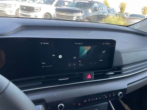 New 2026 Kia Carnival EX image 16