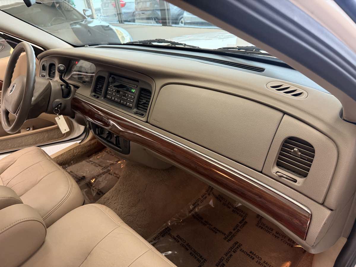 Used 2004 Mercury Grand Marquis GS RWD image 13