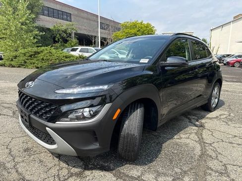 Used 2023 Hyundai Kona SEL w/ Cargo Package AWD/4WD image 3