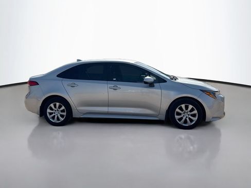 Used 2025 Toyota Corolla LE FWD image 8
