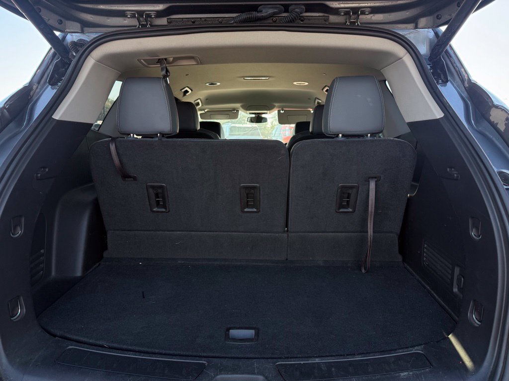 Used 2019 Buick Enclave Essence AWD/4WD image 7