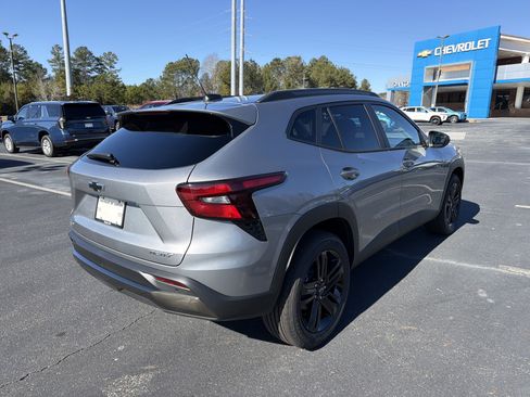 New 2026 Chevrolet Trax ACTIV w/ Sunroof Package image 5