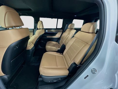 New 2026 Hyundai Santa Fe Calligraphy image 17