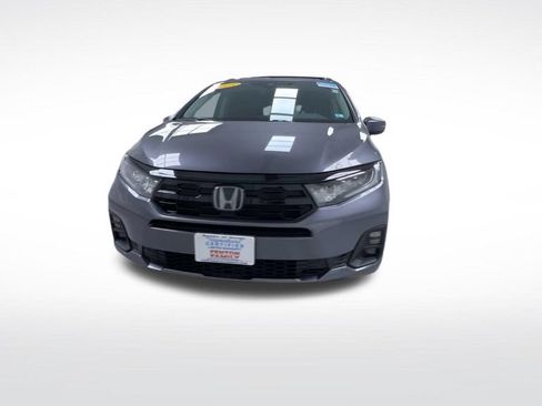 Used 2025 Honda Odyssey Touring image 3