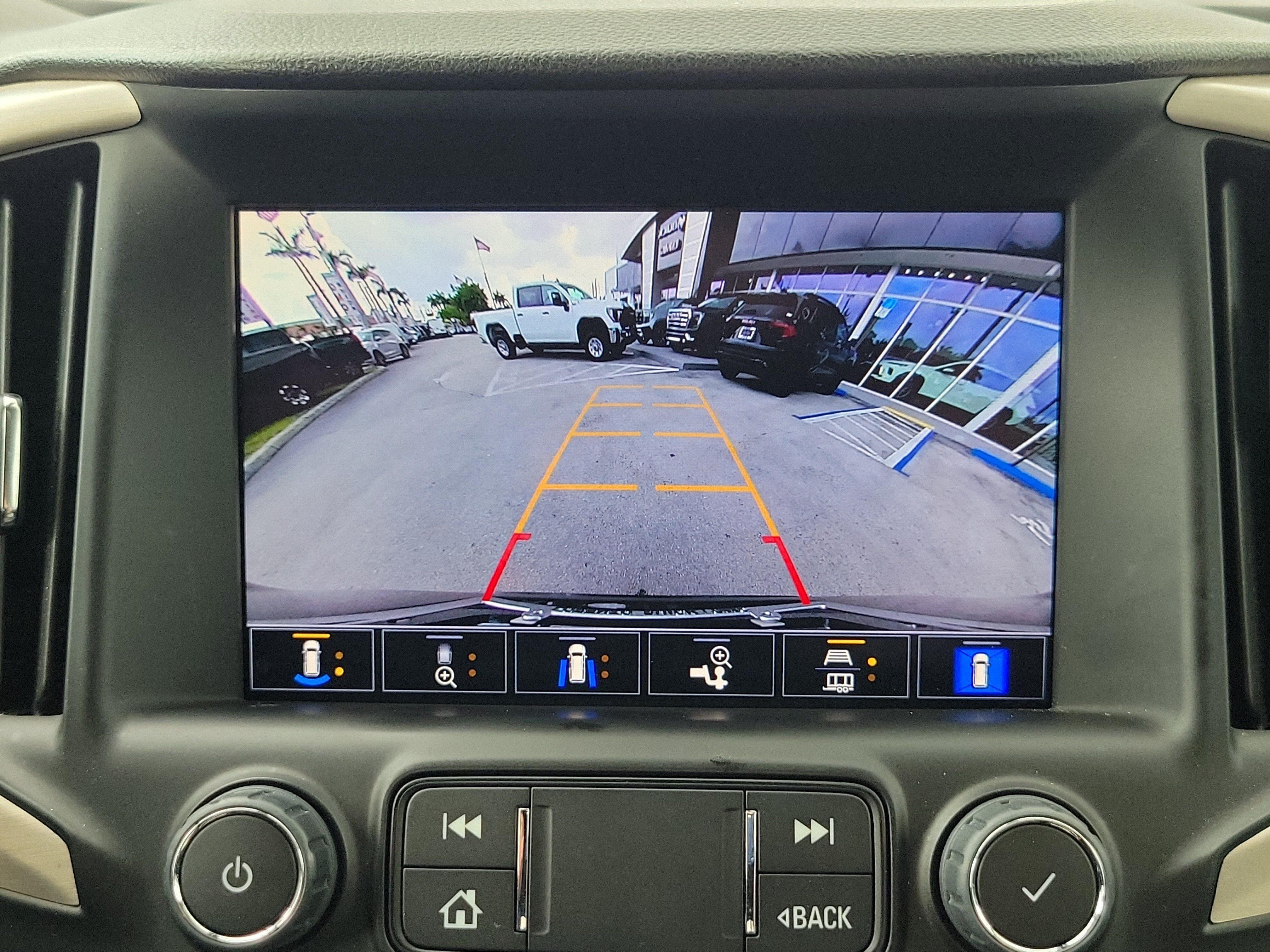 Used 2024 GMC Terrain Denali w/ Denali Premium Package AWD/4WD image 11