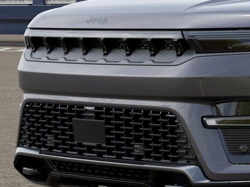 New 2026 Jeep Grand Wagoneer Limited AWD/4WD image 7