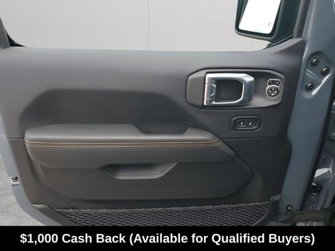 New 2026 Jeep Wrangler Sahara AWD/4WD image 31