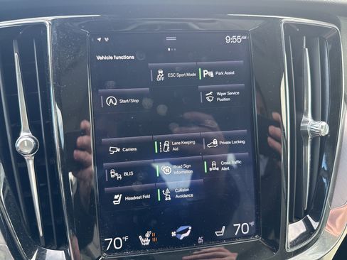 Used 2020 Volvo S60 T5 Momentum image 19