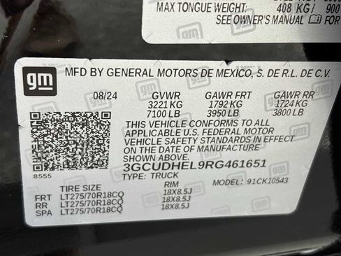 Used 2024 Chevrolet Silverado 1500 ZR2 w/ Technology Package AWD/4WD image 34