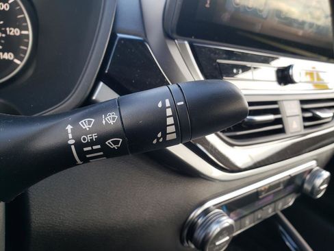 Certified 2025 Nissan Altima 2.5 SR w/ SR Premium Package image 40