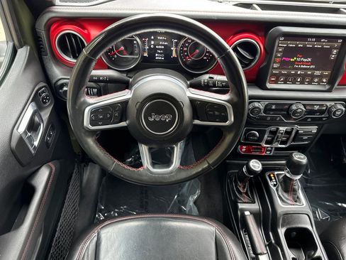 Used 2021 Jeep Wrangler Unlimited Rubicon AWD/4WD image 13