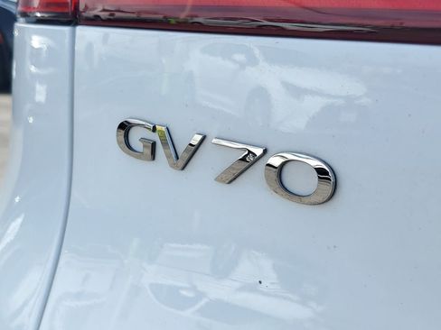 Used 2023 Genesis GV70 2.5T w/ Advanced Package AWD/4WD image 8