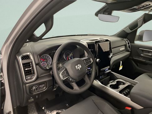 Used 2026 RAM 1500 Lone Star AWD/4WD image 7