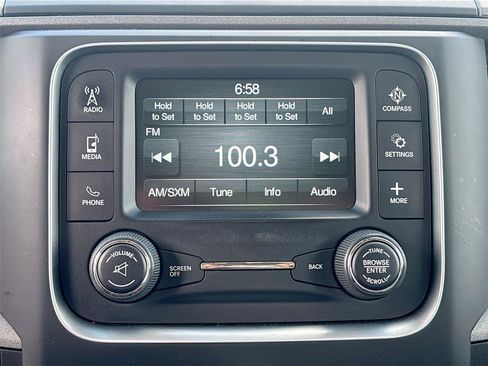 Used 2016 RAM 1500 Express RWD image 14