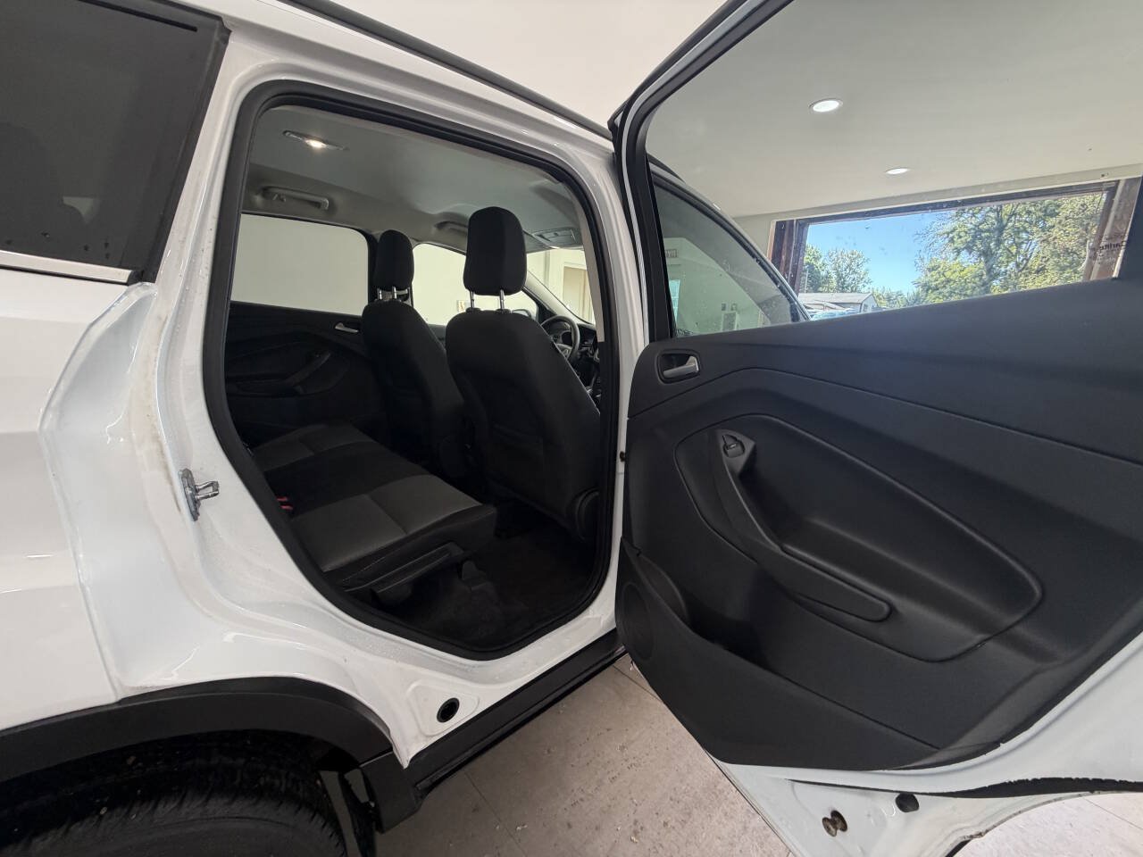 Used 2018 Ford Escape SE AWD/4WD image 16