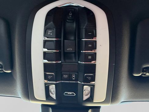 Used 2016 Porsche Macan S AWD/4WD image 39