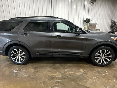 Used 2020 Ford Explorer ST w/ Premium Technology Package image 5