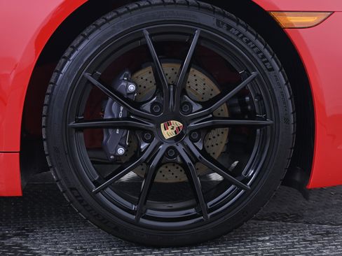 Used 2025 Porsche 718 Cayman image 14