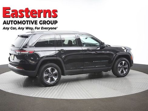 Used 2023 Jeep Grand Cherokee 4WD 4xe w/ Luxury Tech Group II image 46