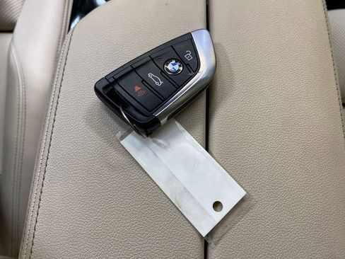 Used 2023 BMW 530e w/ Premium Package image 46