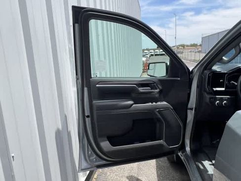 Used 2025 GMC Sierra 1500 SLT AWD/4WD image 13