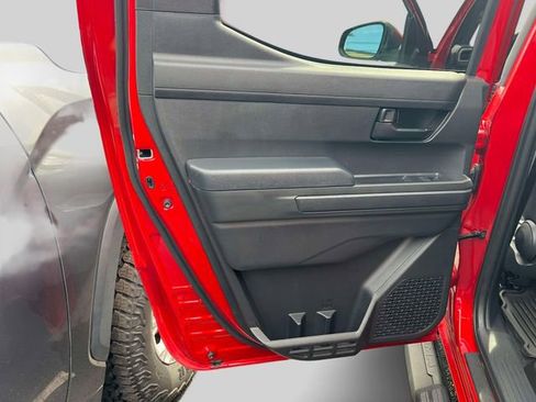 Certified 2025 Toyota Tacoma SR5 image 17