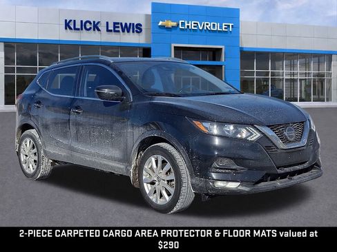 Used 2021 Nissan Rogue Sport SV image 1