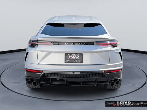 Used 2022 Lamborghini Urus AWD/4WD image 6
