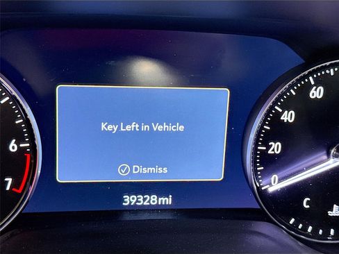 Used 2023 Buick Envision Essence w/ Sport Touring Package AWD/4WD image 3