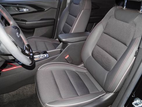 Used 2023 Chevrolet TrailBlazer RS image 26