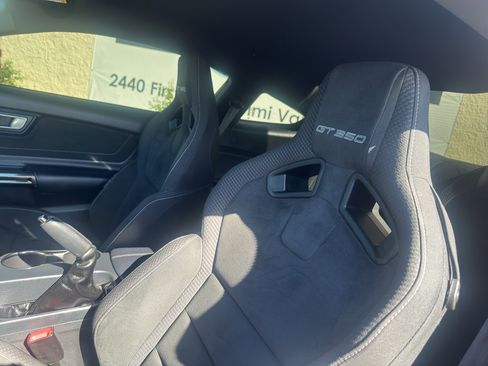 Used 2018 Ford Mustang Shelby GT350 w/ Electronics Package image 10