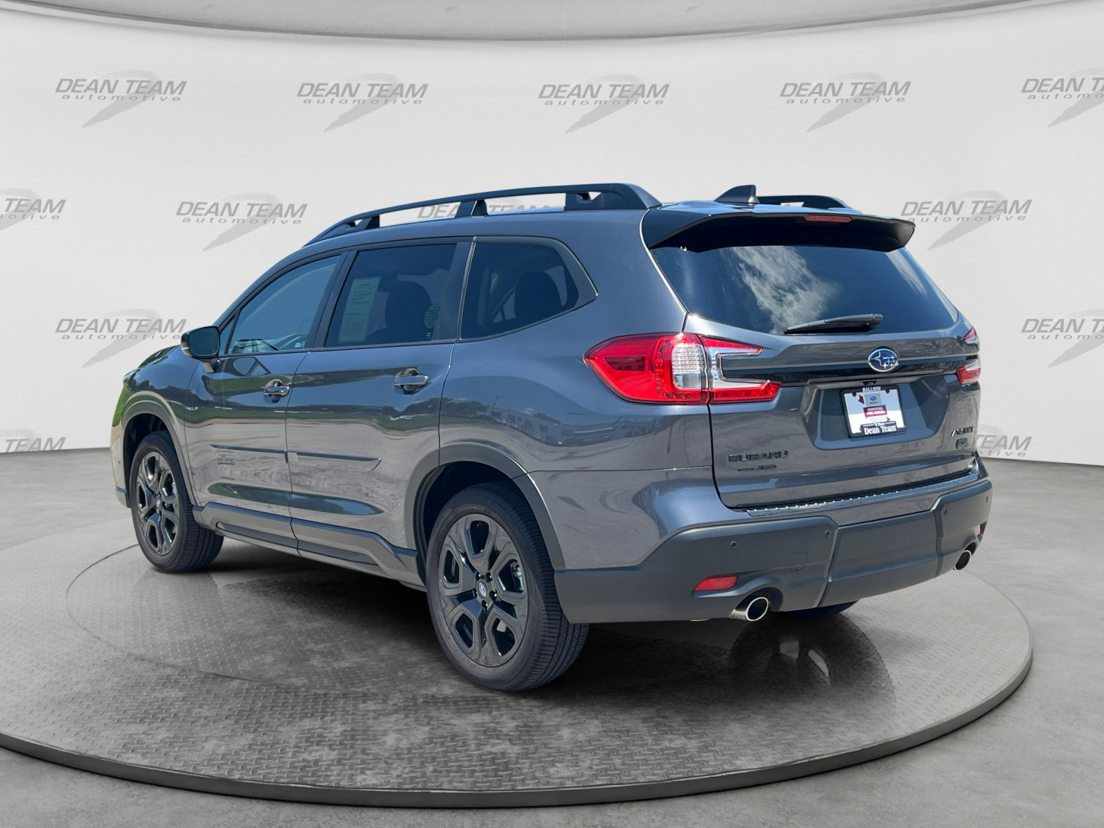 Used 2025 Subaru Ascent Onyx Edition AWD/4WD image 5