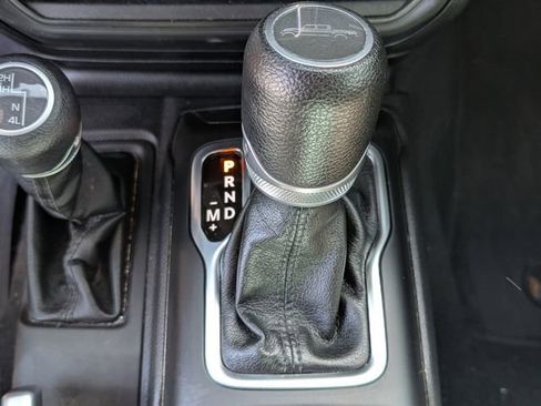 Used 2023 Jeep Gladiator Sport image 18