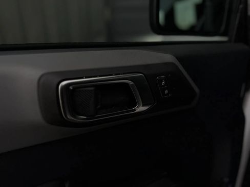 Used 2024 Ford Bronco Black Diamond image 24