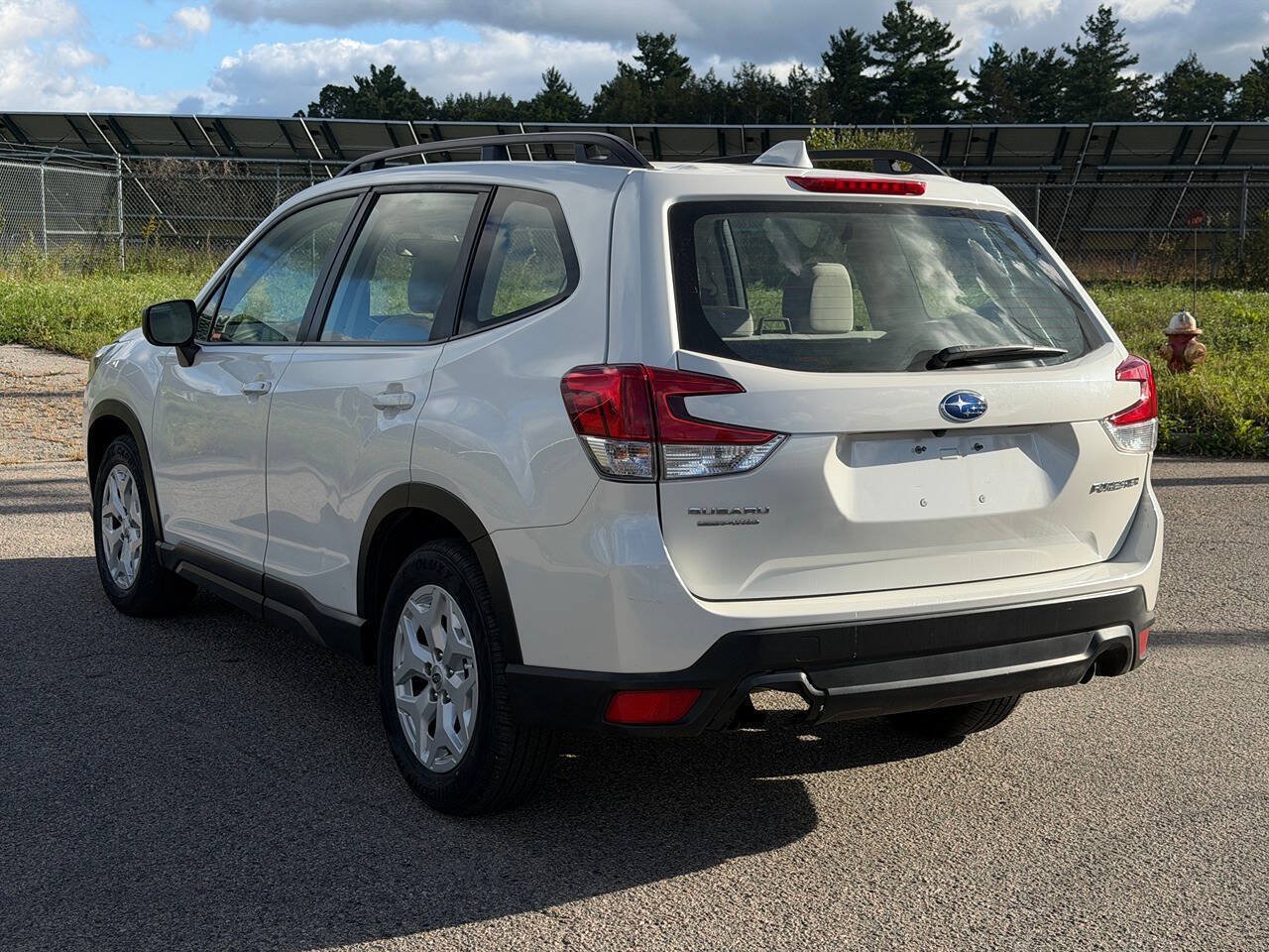 Used 2022 Subaru Forester AWD/4WD image 3
