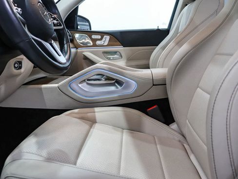 Used 2022 Mercedes-Benz GLS 450 4MATIC image 18