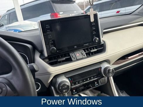 Used 2019 Toyota RAV4 Limited w/ Advanced Technology Package image 20