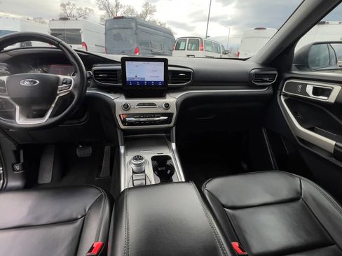 Used 2023 Ford Explorer XLT w/ Equipment Group 202A image 30