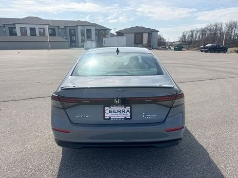Used 2023 Honda Accord Sport image 12