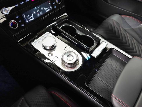 Used 2025 Genesis G80 3.5T Sport image 27