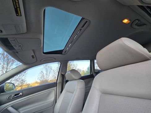 Used 2004 Volkswagen Passat GLS FWD image 17