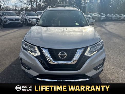 Used 2019 Nissan Rogue SL w/ Premium Package image 9