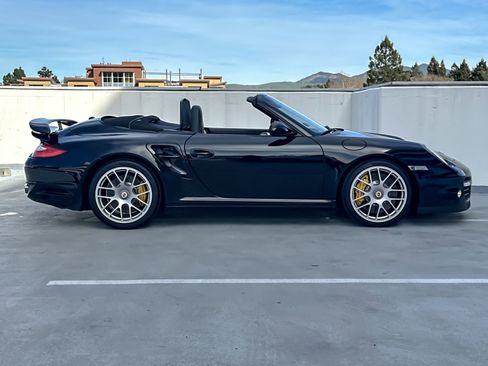 Used 2011 Porsche 911 Turbo S image 8