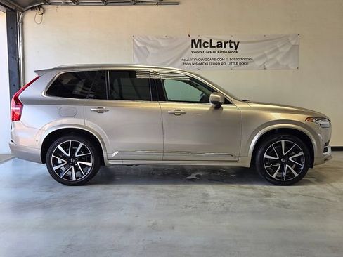 Certified 2023 Volvo XC90 B6 Plus AWD/4WD image 8