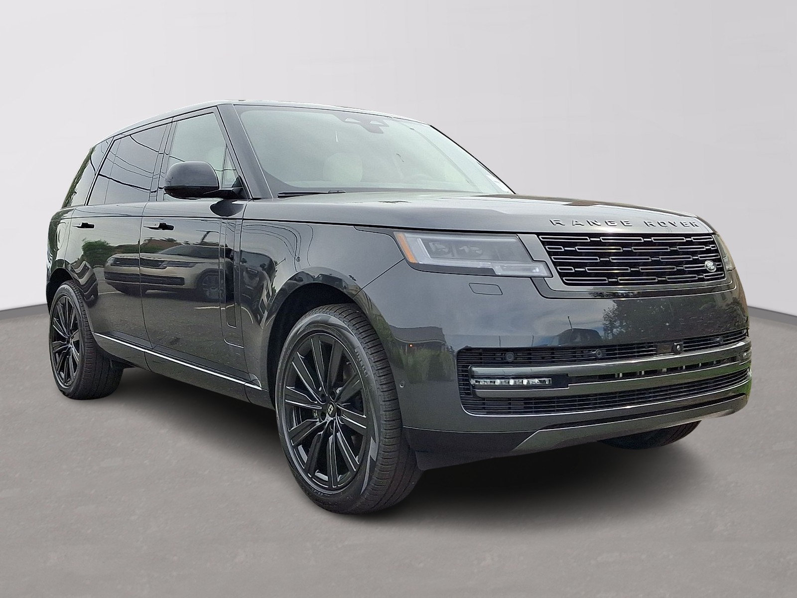 New 2027 Land Rover Range Rover Long Wheelbase SE AWD/4WD image 2